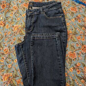 3/$23 Dressbarn Jeans 10S